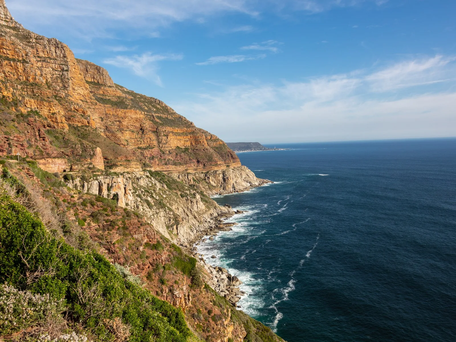 Chapman&rsquo;s Peak Drive coastal road and ocean views