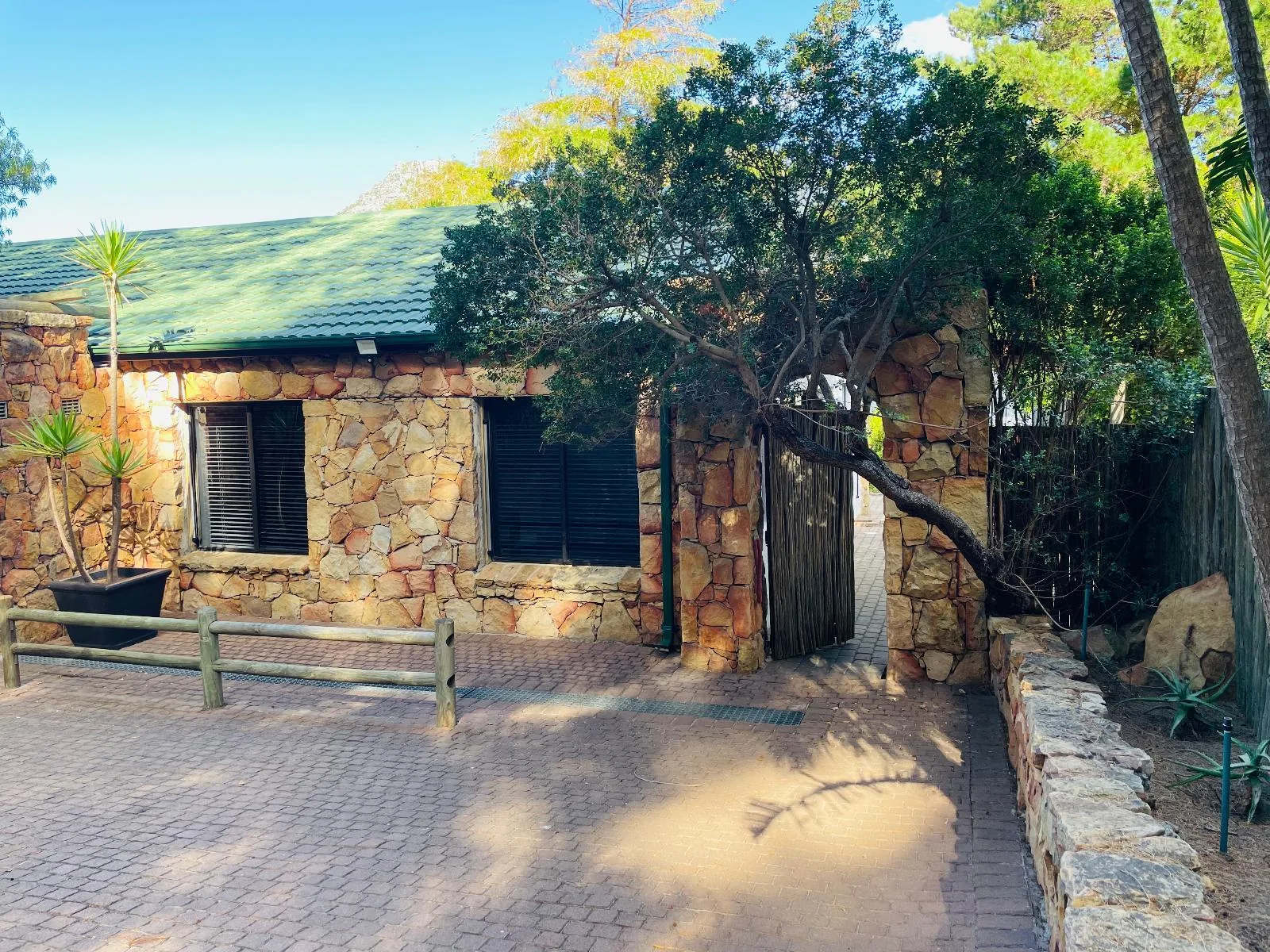 Jasmine cottage exterior