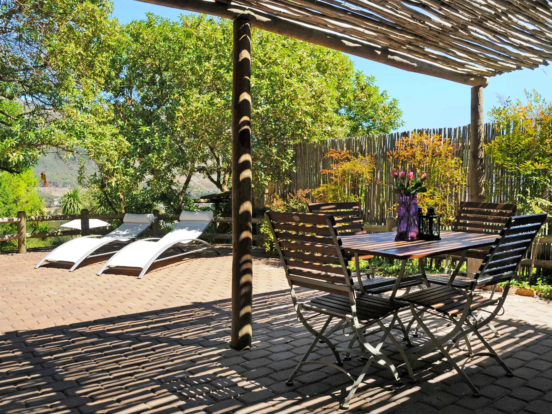 Saffron Cottage — Lounge